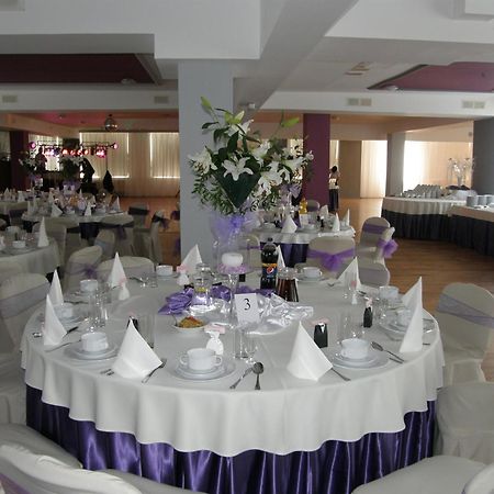 Hotel Akor บิดกอชซ์ ภายนอก รูปภาพ