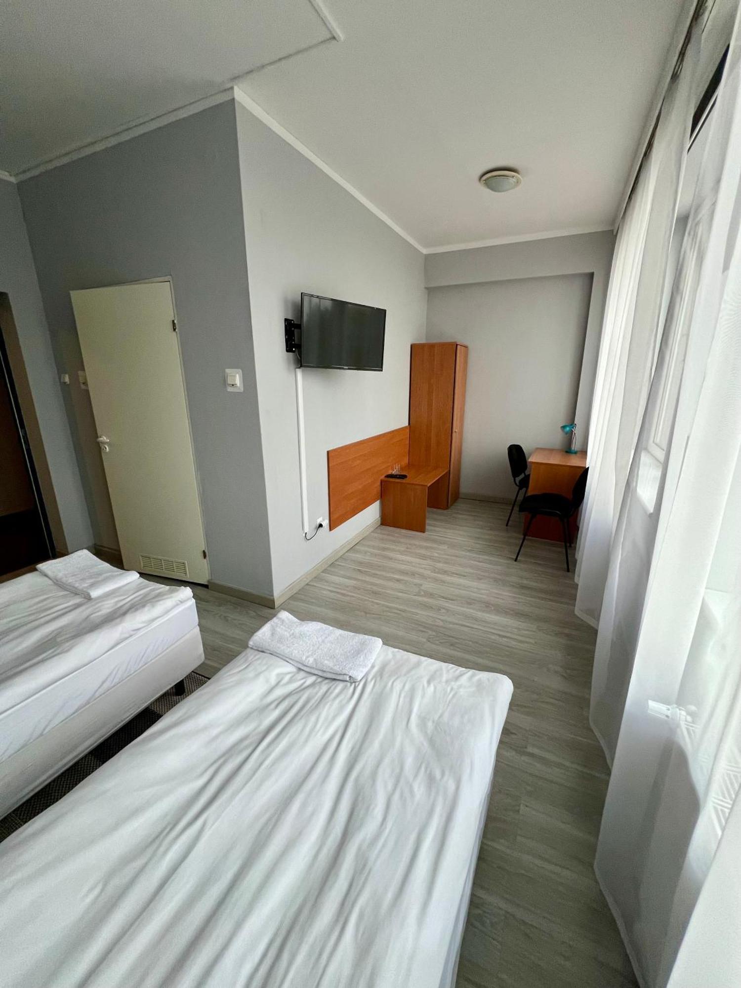 Hotel Akor บิดกอชซ์ ภายนอก รูปภาพ