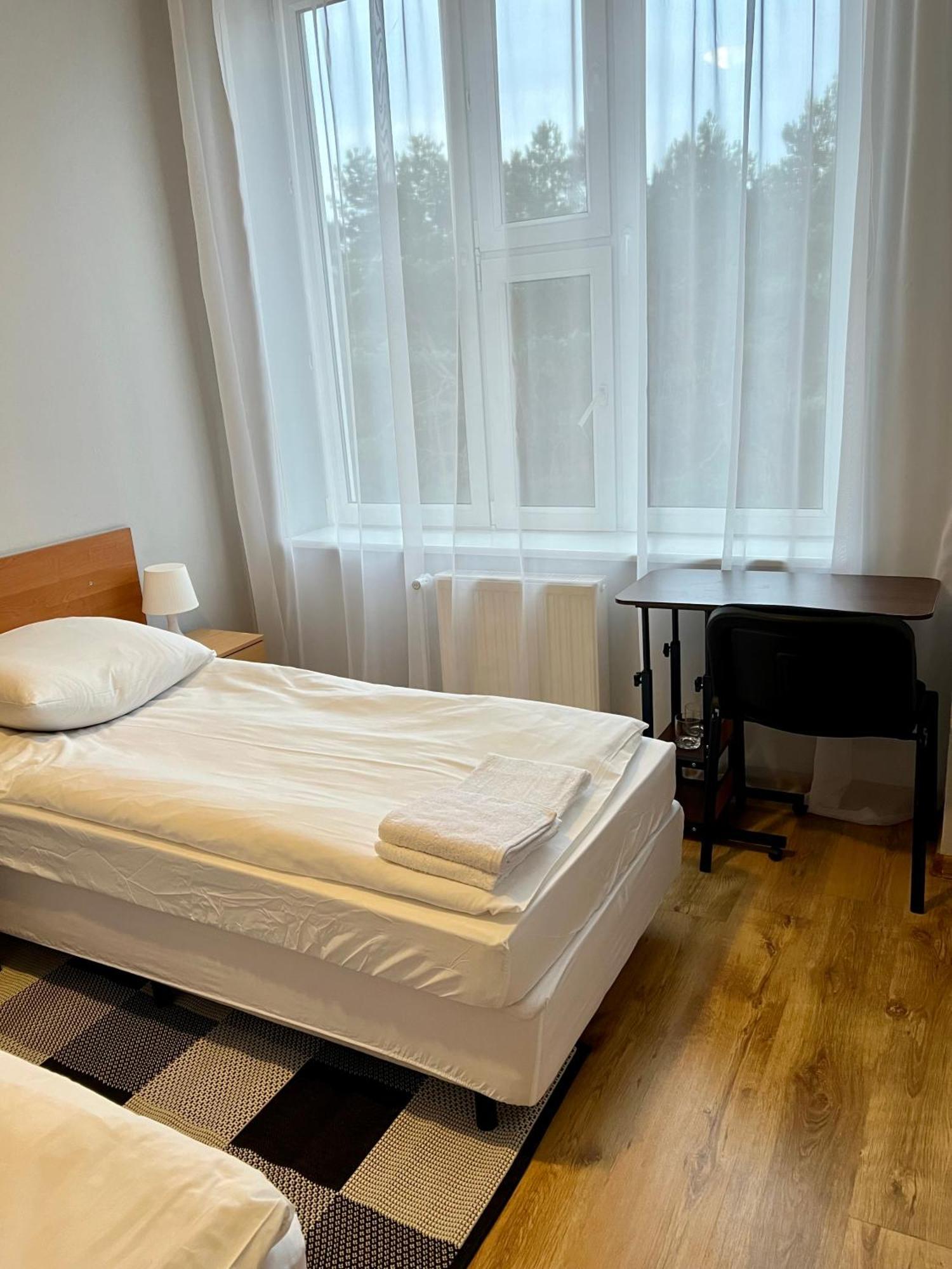 Hotel Akor บิดกอชซ์ ภายนอก รูปภาพ